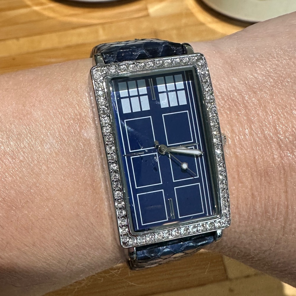 BBC Doctor Who TARDIS Watch Model DR294